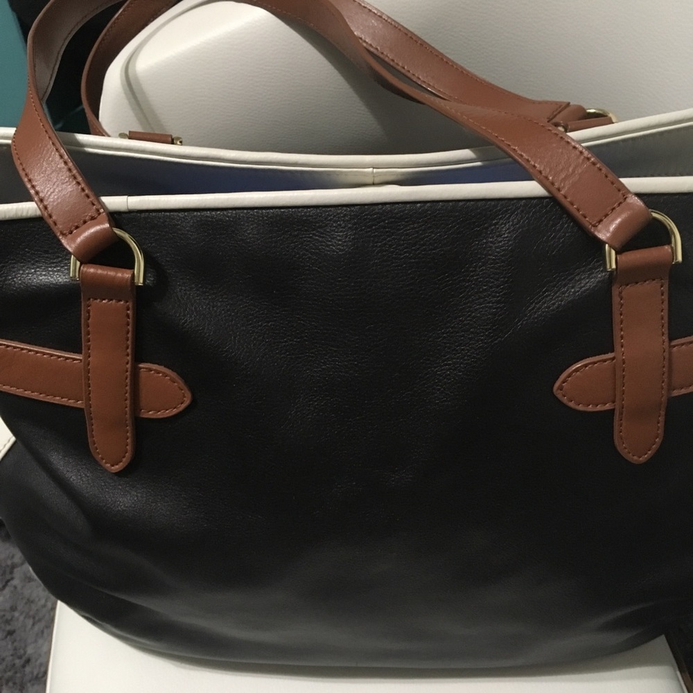 Tri-Color Talbot’s Bag and Ann Taylor Heels 8M - Picture 6 of 8
